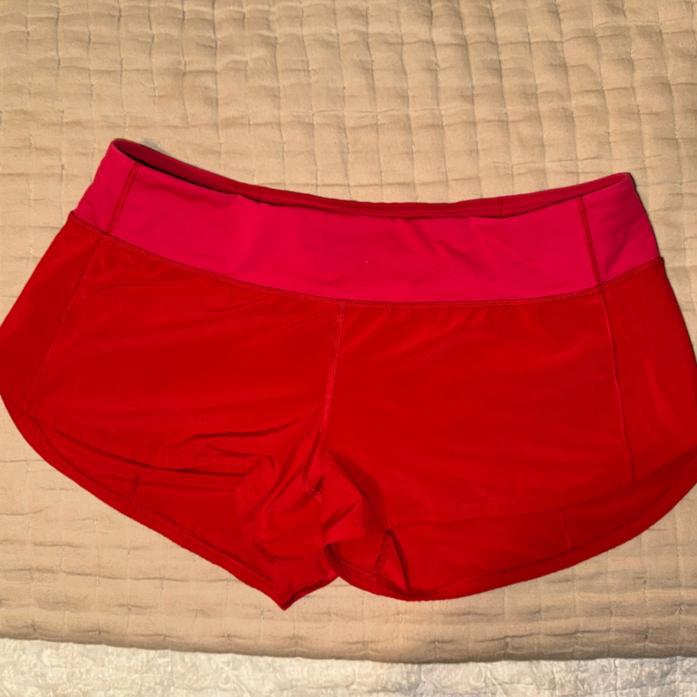 Lululemon 2.5” speed up short red